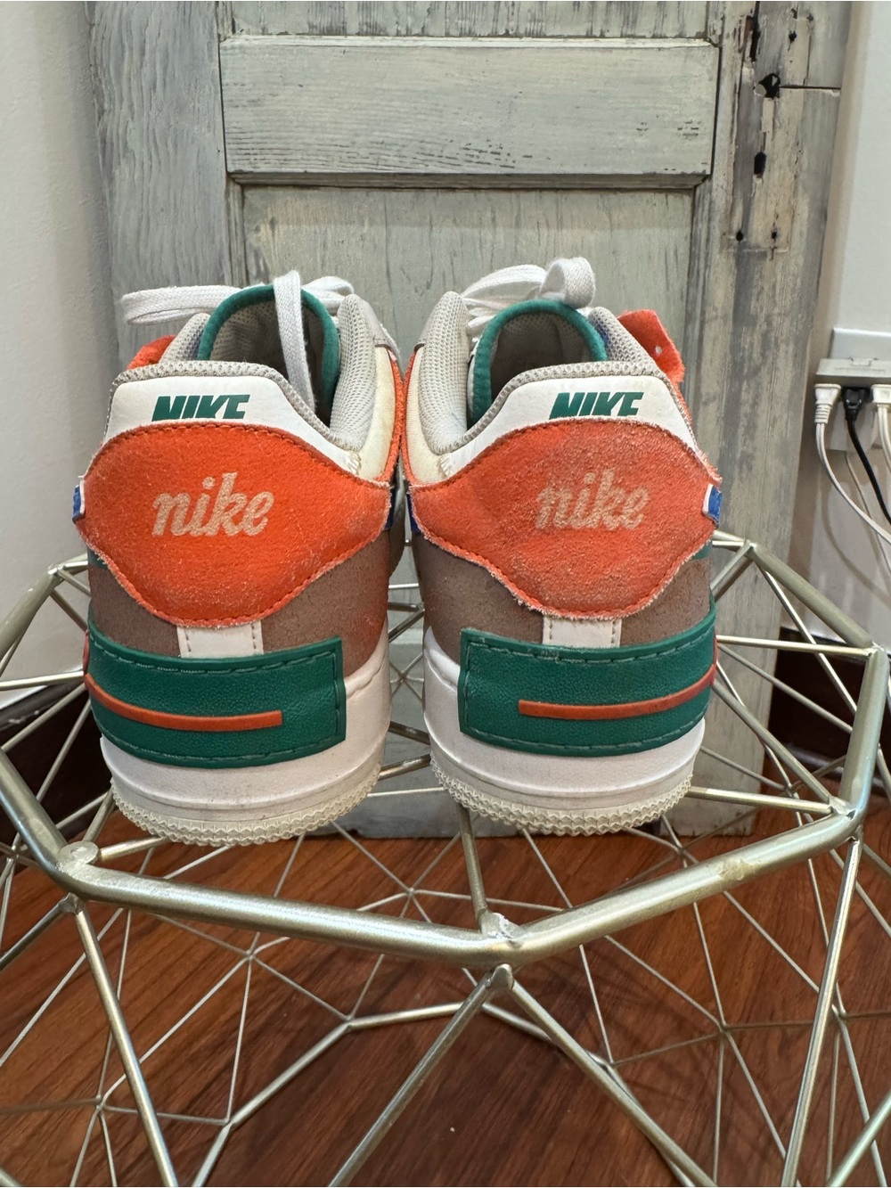 Nike Air Force 1 Low Shadow
Sail Signal Blue Green size 11 - Picture 8 of 13